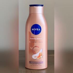 NIVEA RADIANT & BEAUTY ADVANCED CARE LOTION 400ml